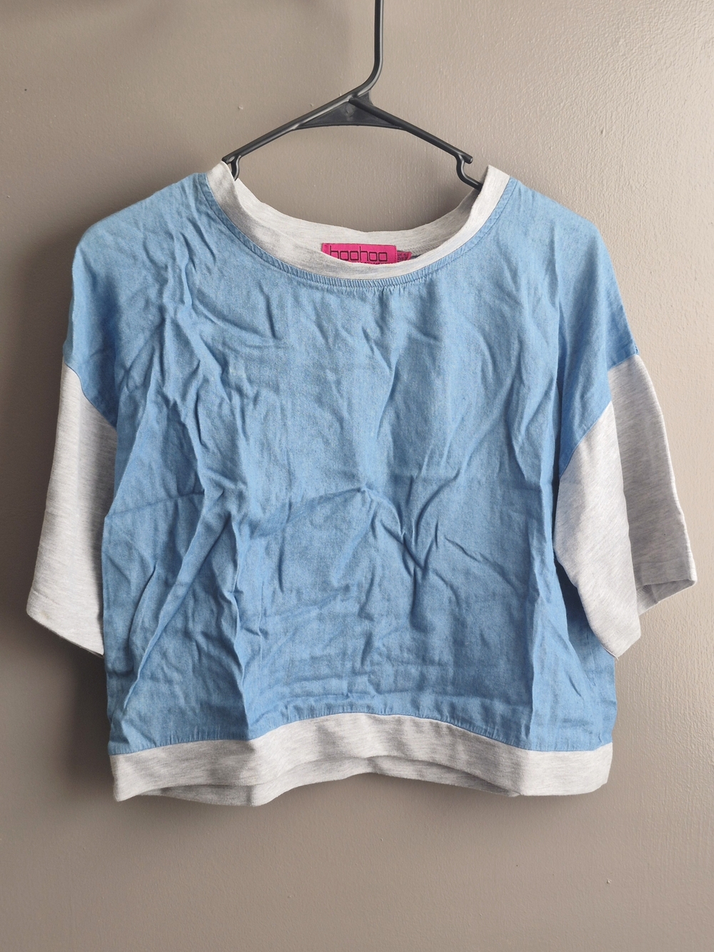 Boohoo Light Blue Cropped Oversized Tee with Heather Gray Trim
